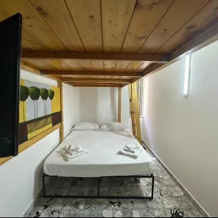 Apartment Eco Capuana - Station Neapel